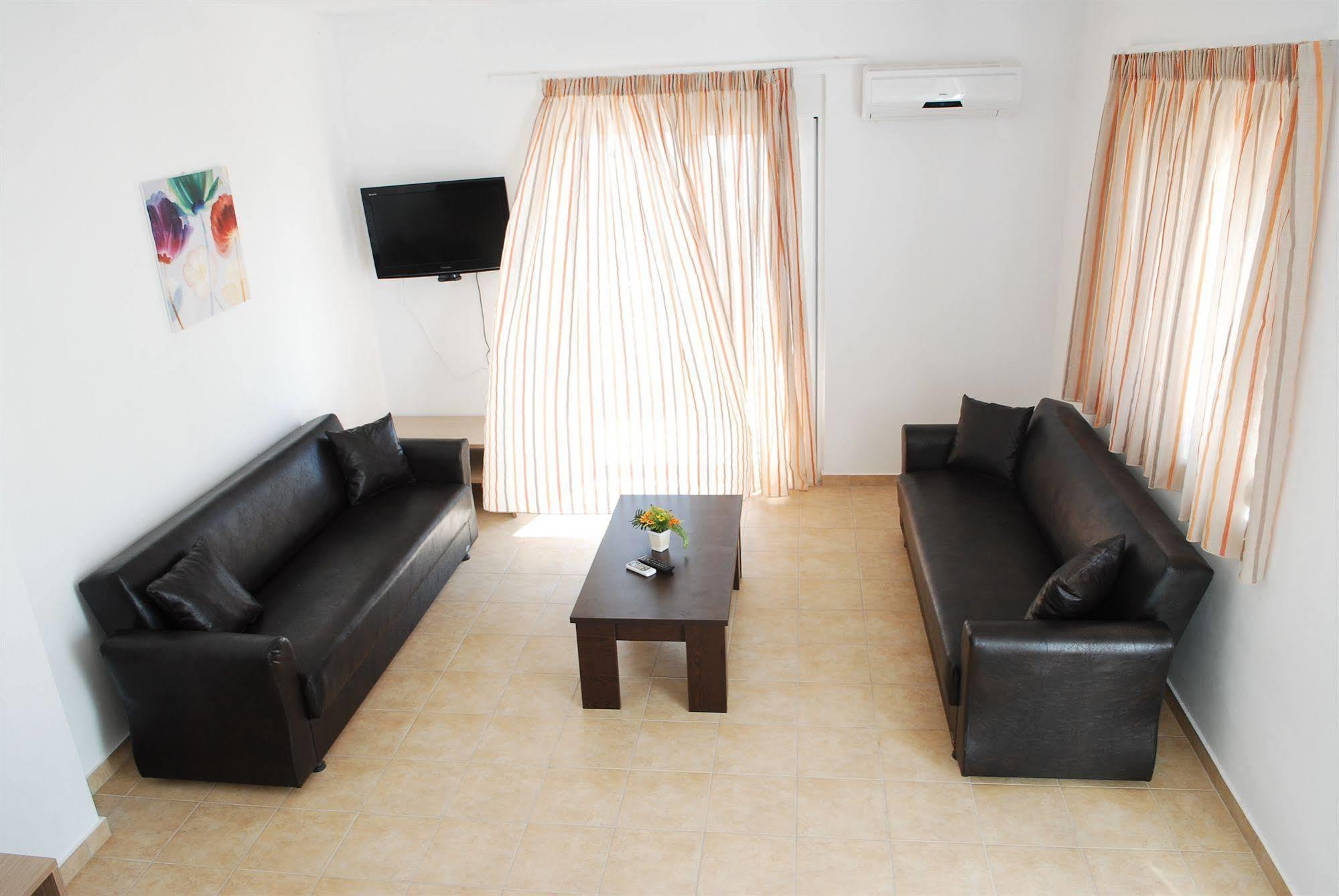 Gennadi Gardens Apartments & Villas Exterior photo